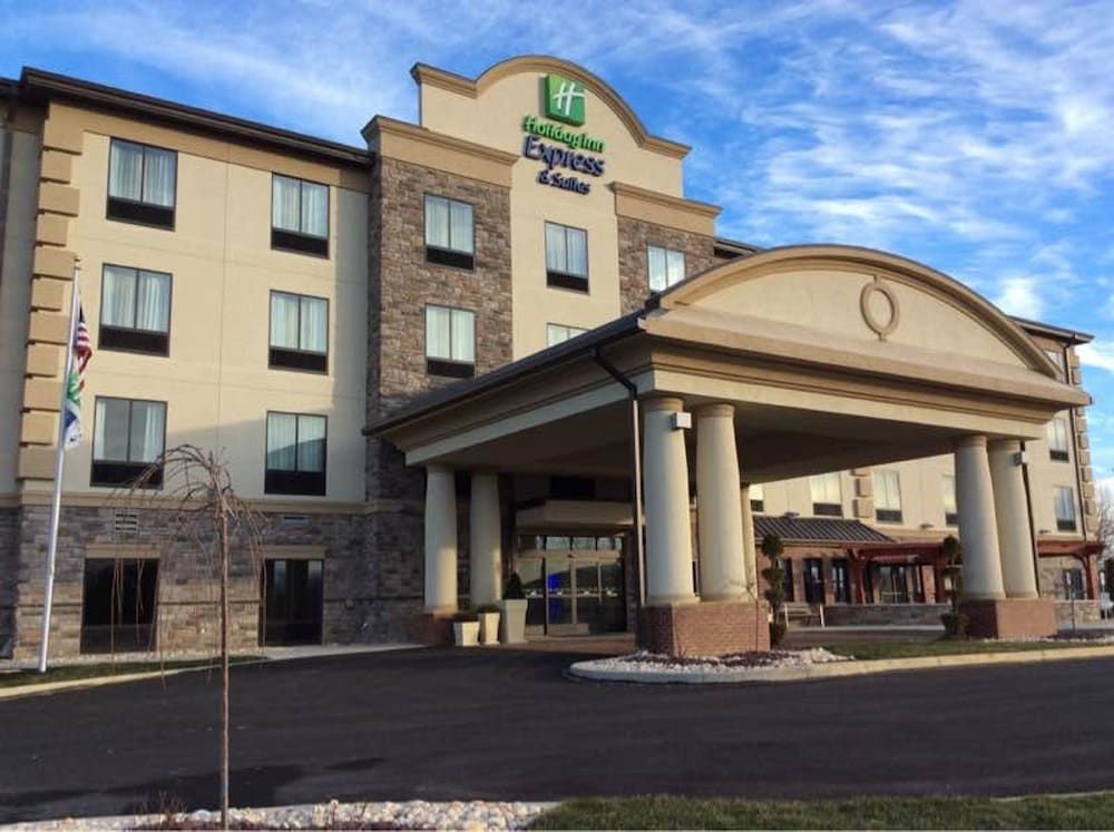 Holiday Inn Express & Suites Butler by IHG 2 estrellas en Butler