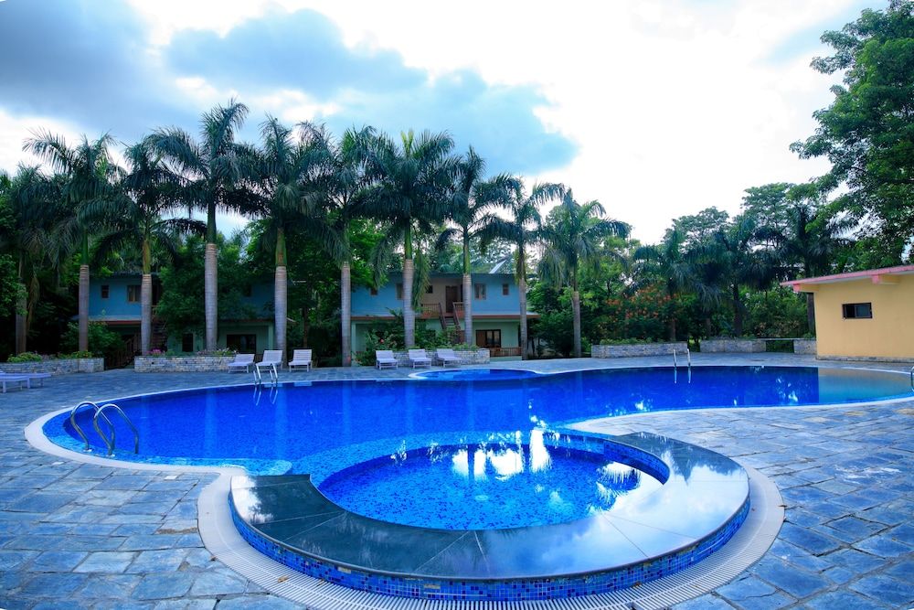 Chitwan Paradise Hotel 4 estrelas em Sauraha