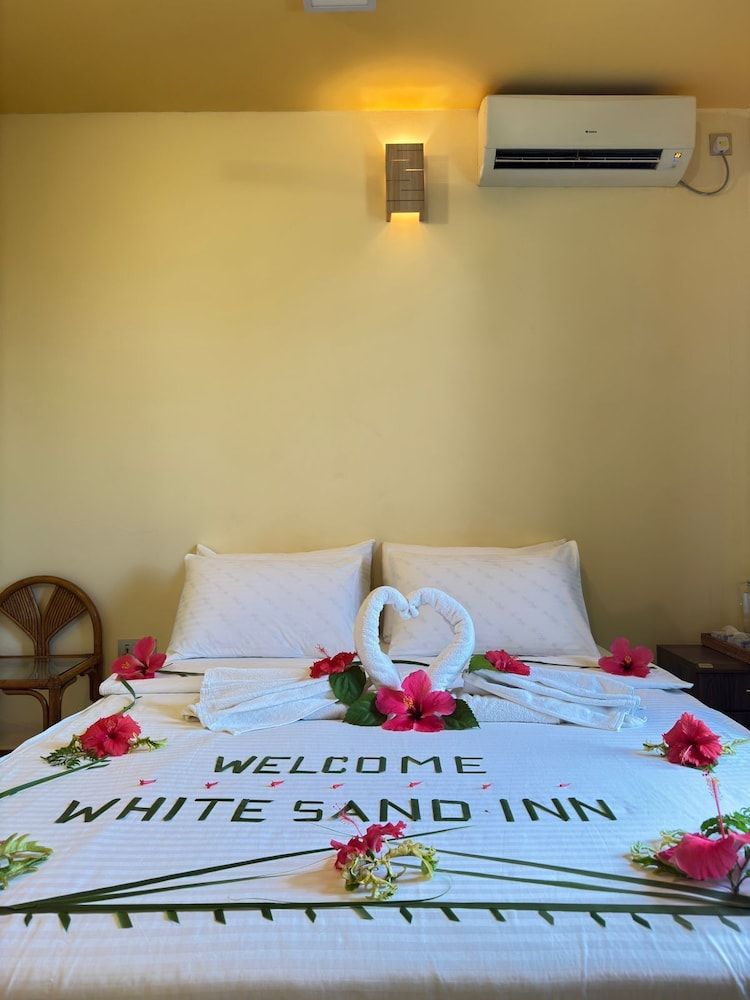 White Sand Inn -1 estrellas en Maamigili