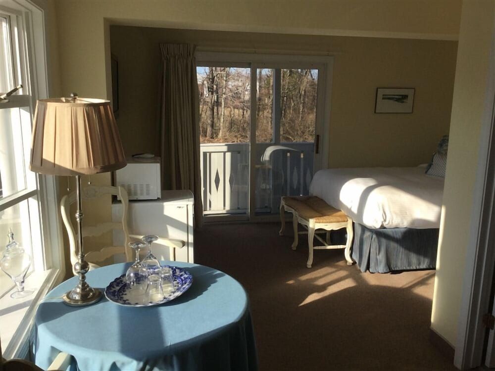 The Beach Rose Inn 3