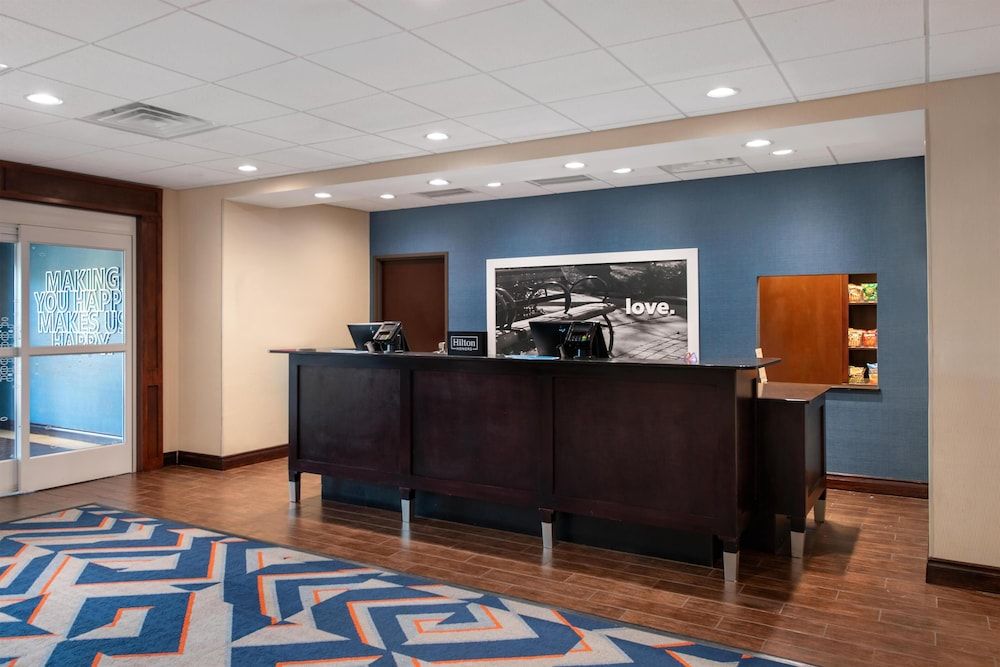 Hampton Inn & Suites Harvey/New Orleans West Bank 2