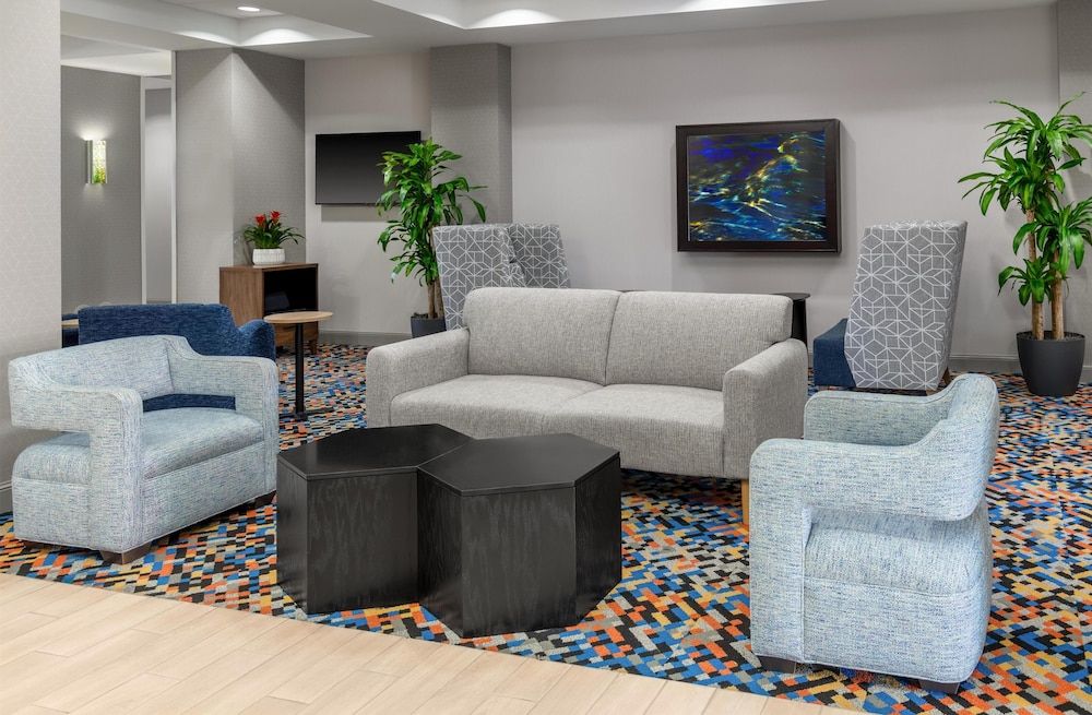 Hampton Inn & Suites Coconut Creek 2