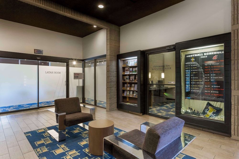 Best Western Plus University Inn 3