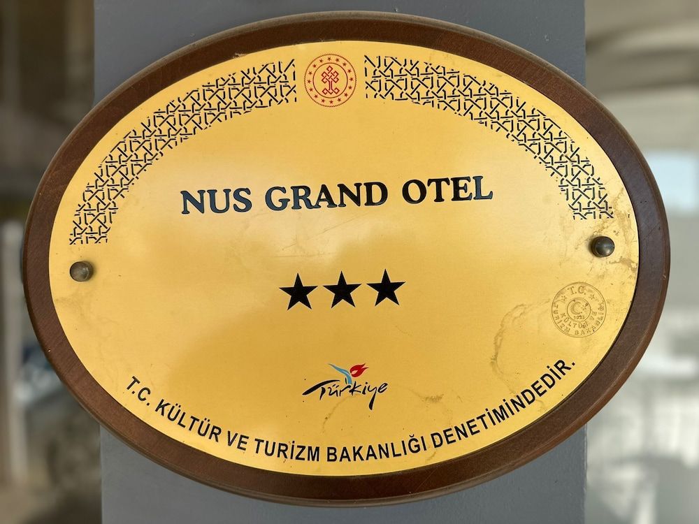 Nus Grand Hotel 3 estrellas en Çatalözü
