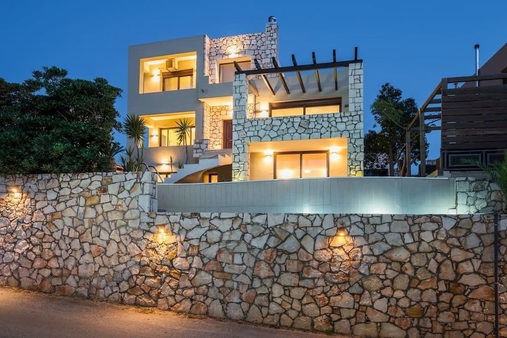 Villa Silvia -1 estrellas en Megála Khoráfia