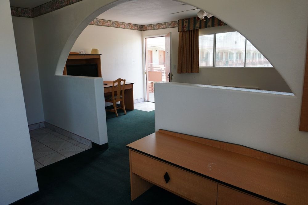 night Inn 2
