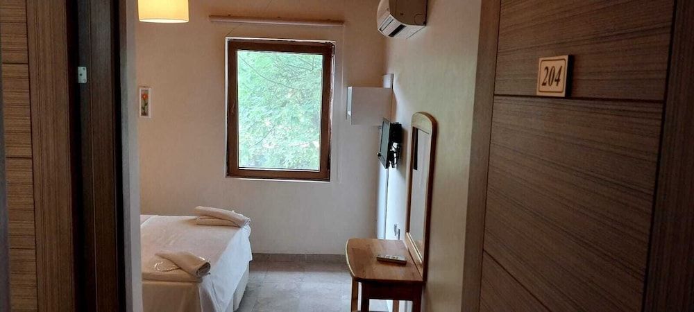 Uyku Vadisi Otel -1 estrellas en Ağaçlıhüyük