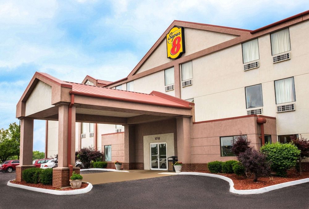 Super 8 by Wyndham Pevely 2 estrellas en Pevely