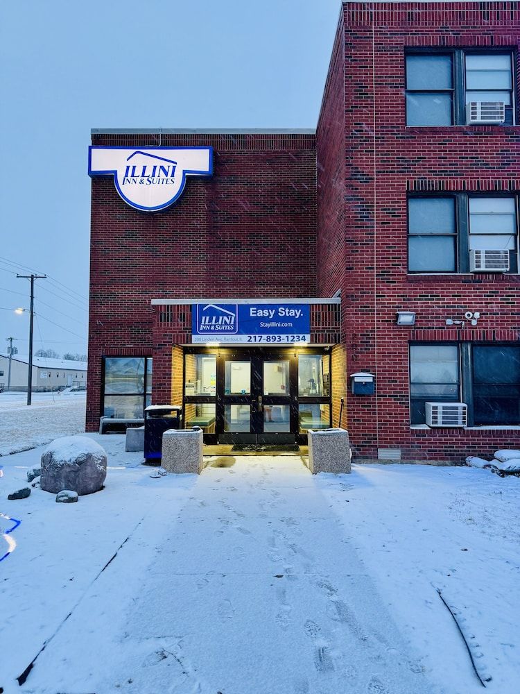 Illini Inn & Suites Hotel - Rantoul/Gifford/Champaign/Urbana 3 estrellas en Rantoul