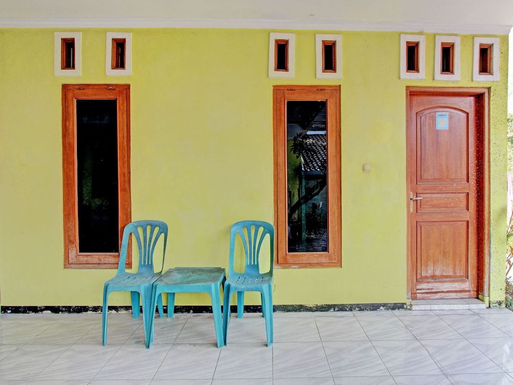 OYO 92998 Wiludjeng Guesthouse 3
