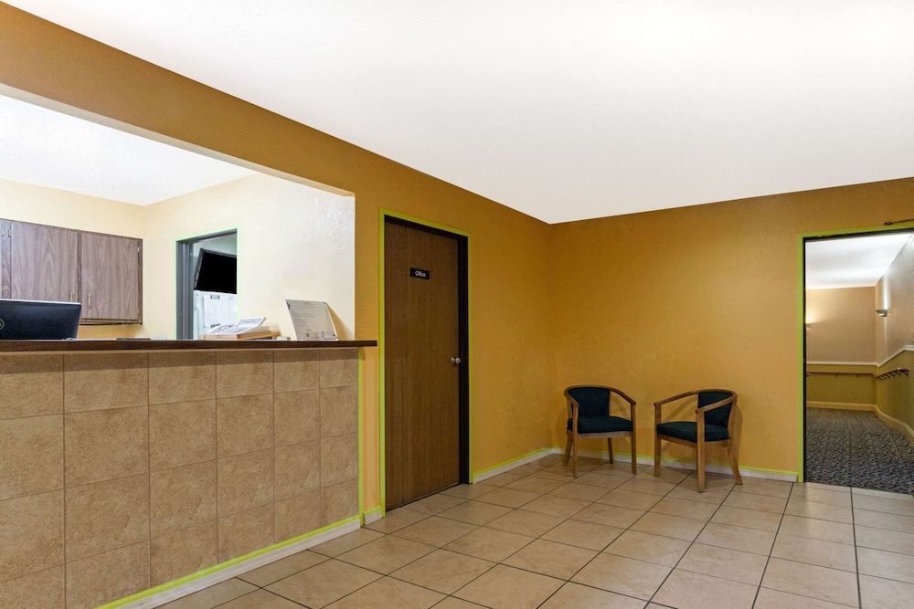 Super 8 by Wyndham Bath Hammondsport Area 2