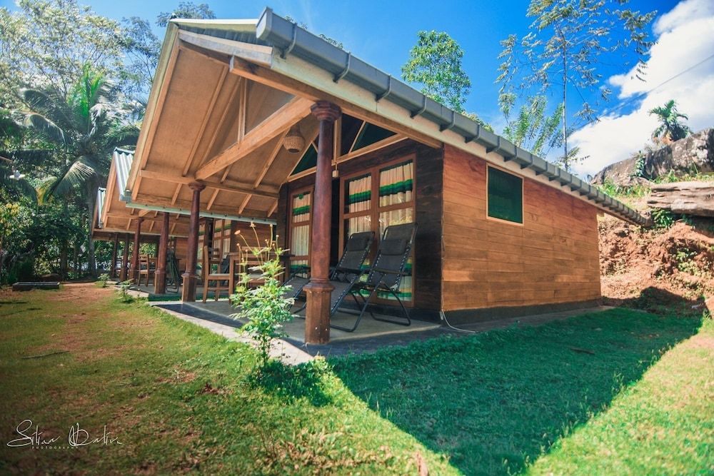 360 Rainforest 3 estrelas em Deniyaya