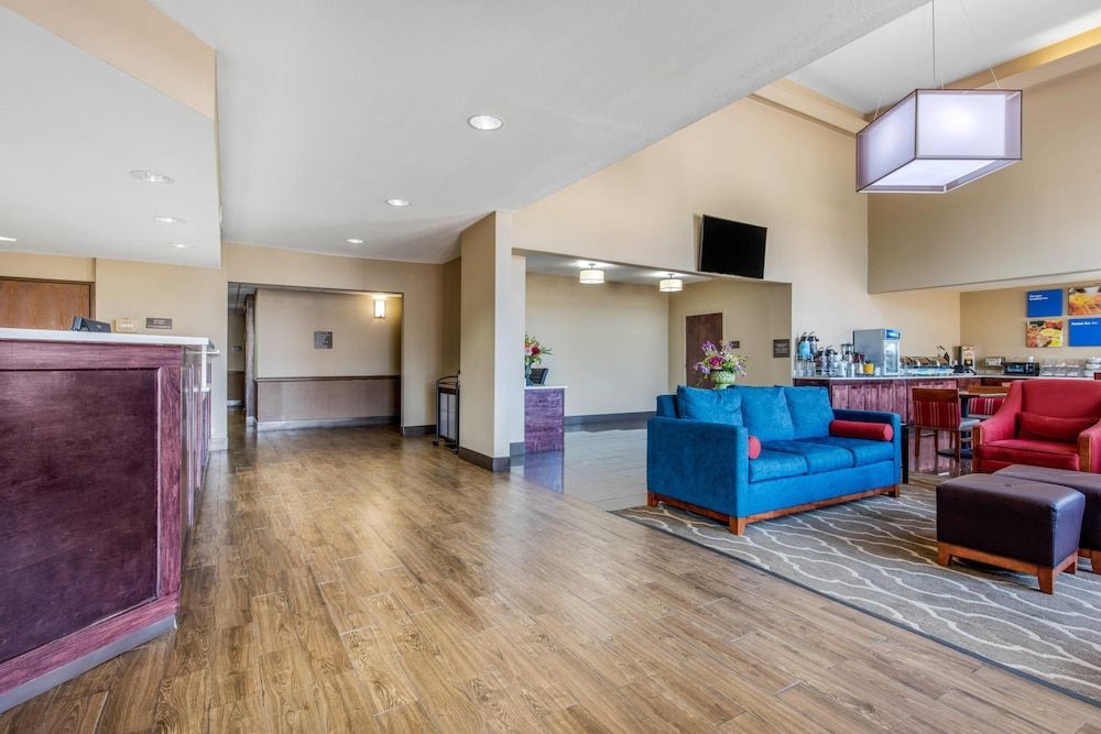 Comfort Inn & Suites McComb 2