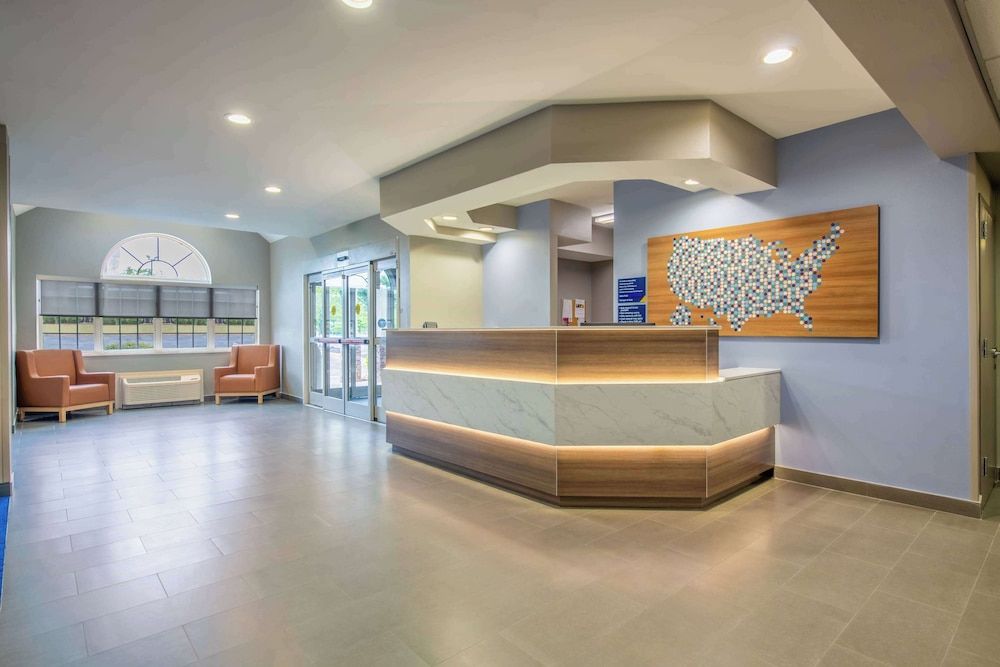 Microtel Inn & Suites by Wyndham Anderson/Clemson 2