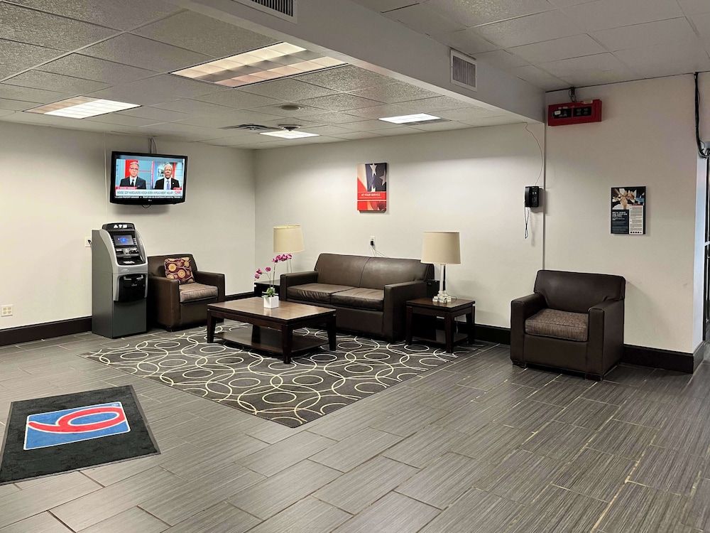 Studio 6 Suites Clarion, PA 2