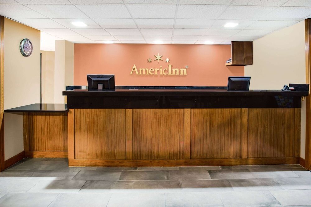 AmericInn by Wyndham Menomonie 3