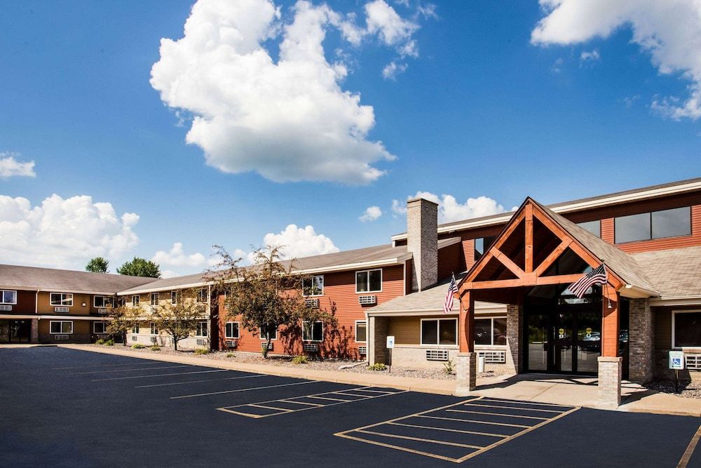 AmericInn by Wyndham Menomonie 3 stelle a Menomonie