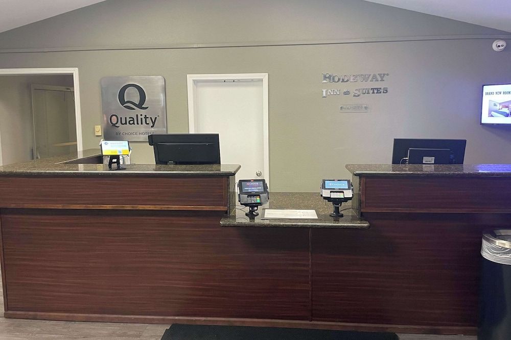 Quality Inn Ontario 2