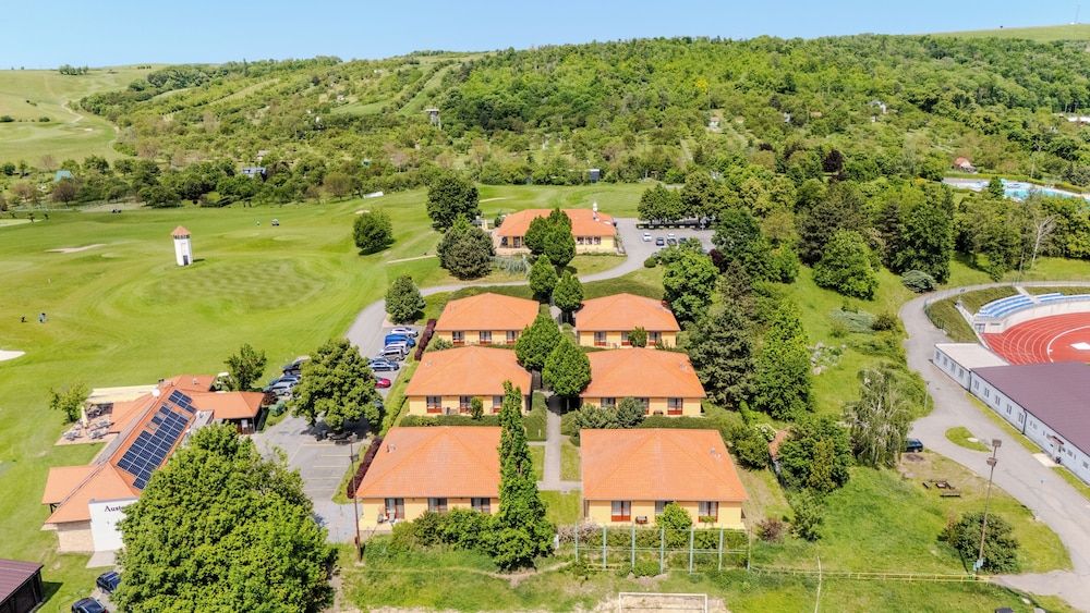 Golf Hotel Austerlitz 3 estrellas en Slavkov u Brna