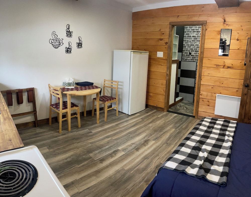 Gîte Touristique Eaux Bons VieVents -1 estrellas en Lac-Bouchette