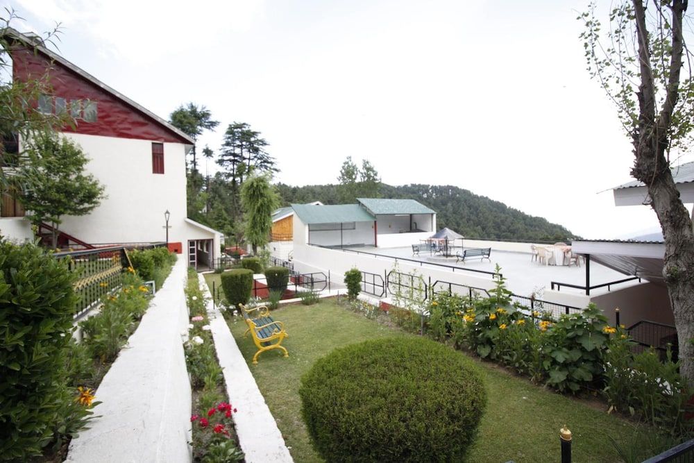 Vardaan Hotels - PatniTop 3 estrellas en Patnitop