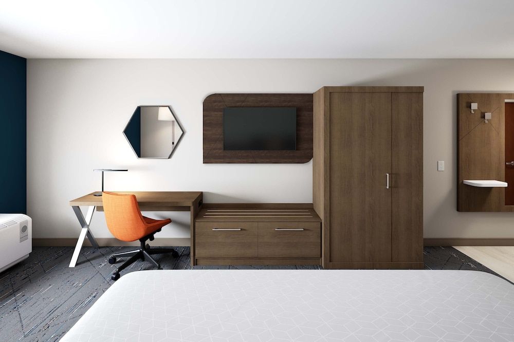 Holiday Inn Express & Suites Dayton Highway 90 by IHG 2