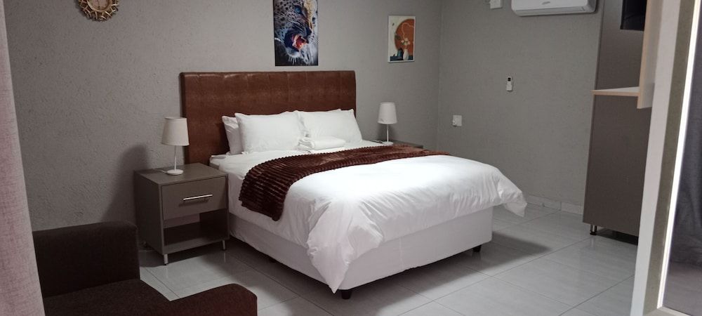 CyC Guest Lodge 2