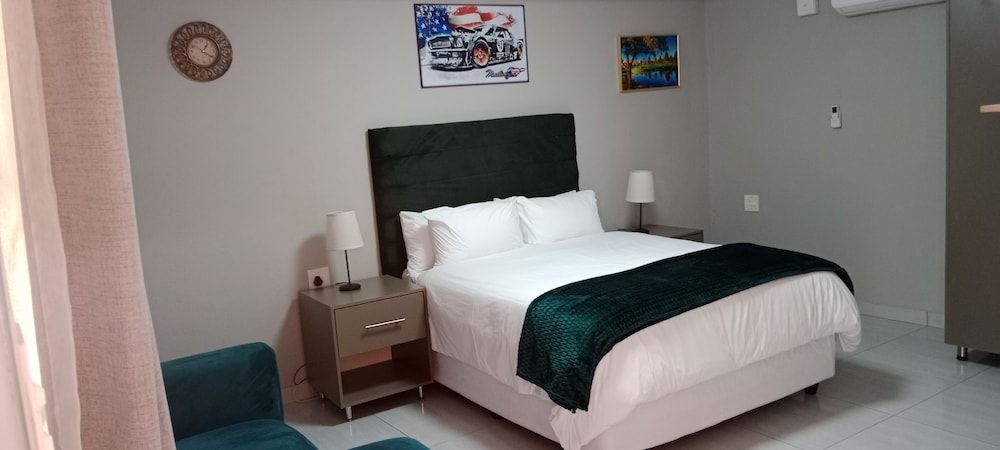 CyC Guest Lodge 3