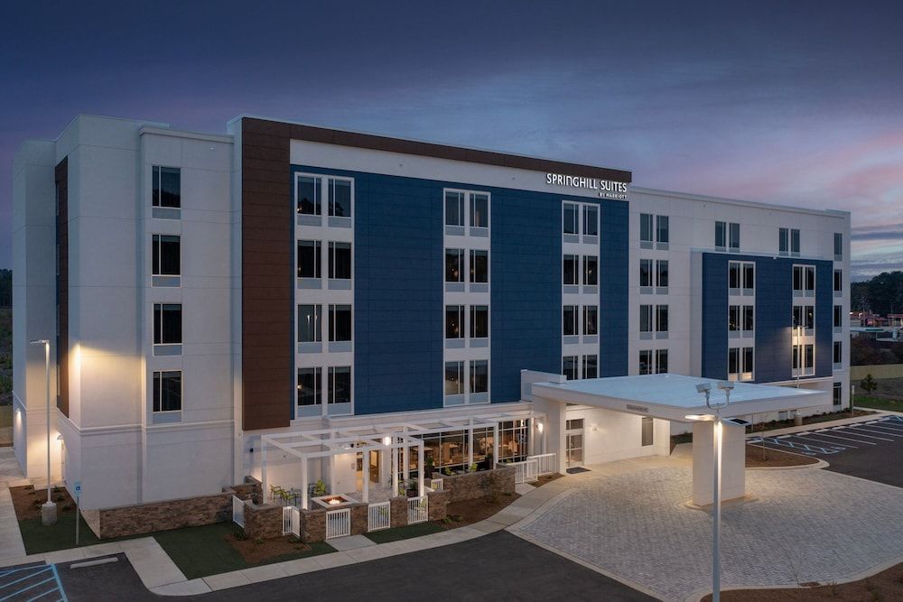Springhill Suites By Marriott Fayetteville I 95 -1 estrellas en Fayetteville