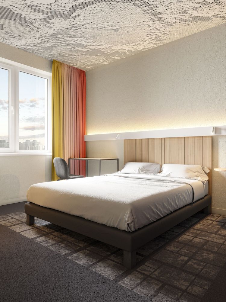 Ibis Kyiv Beresteiska 3
