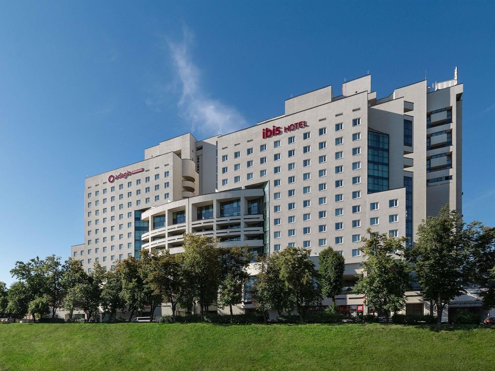 Ibis Kyiv Beresteiska 1