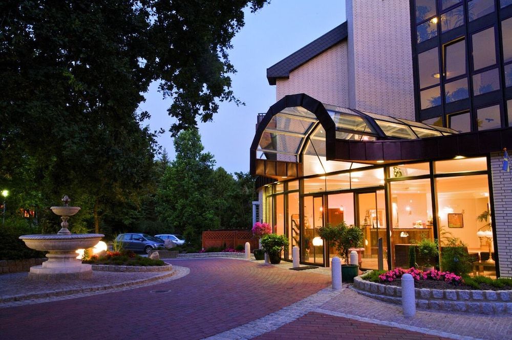 Golf- und Wellnesshotel Zur Amtsheide 3