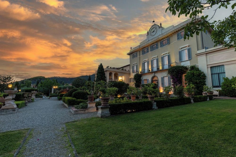 Villa Scorzi -1 estrelas em Calci