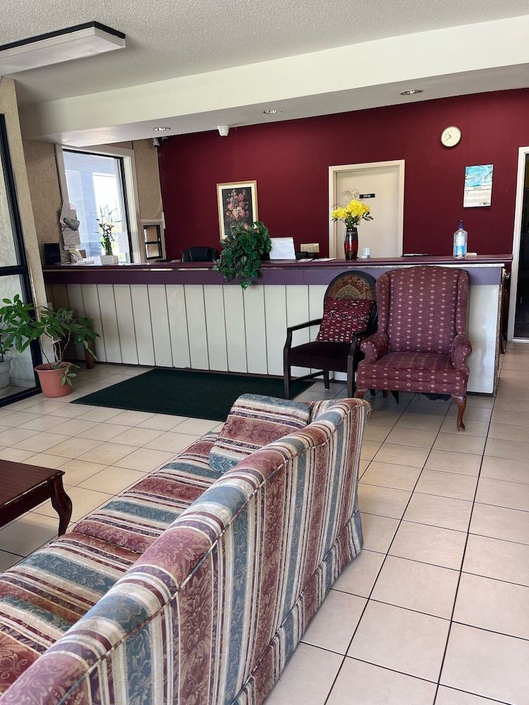 Hallmarc Inn New Albany 2