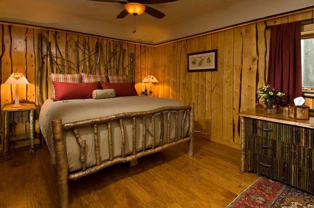 The Fern Lodge 3