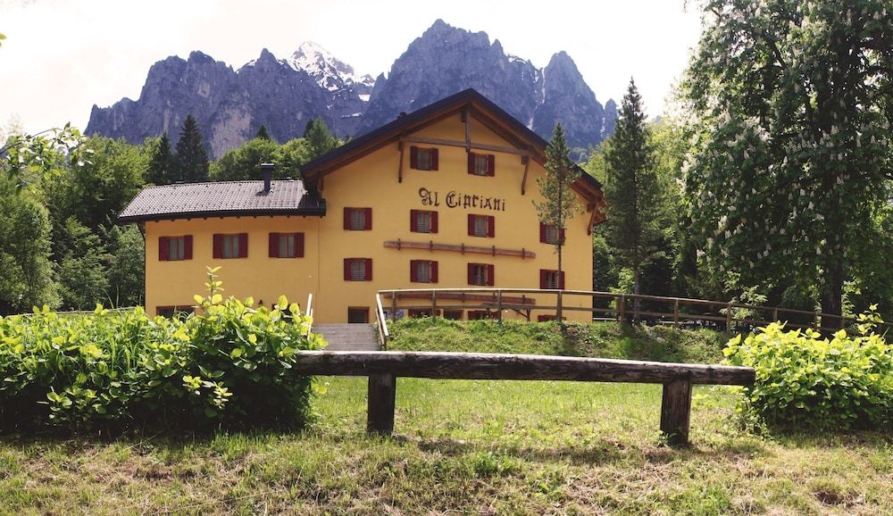 Garnì Sella al Cipriani 2 estrelas em Borgo