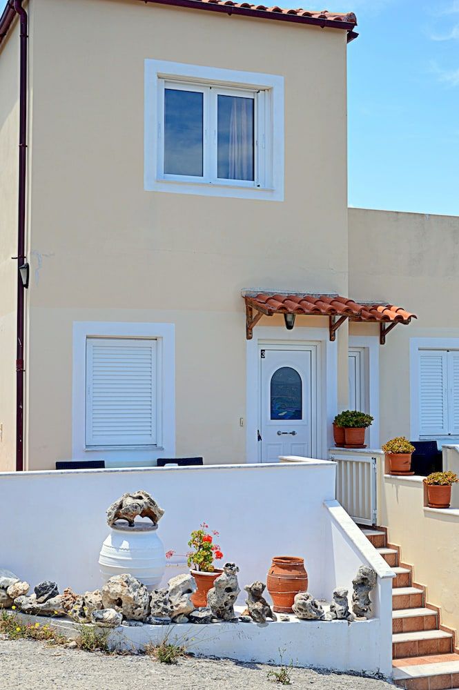 Manos Apartments 2
