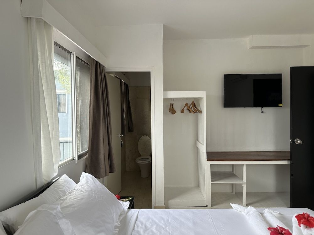 Coconut Palms Resort & Diamond Casino 3