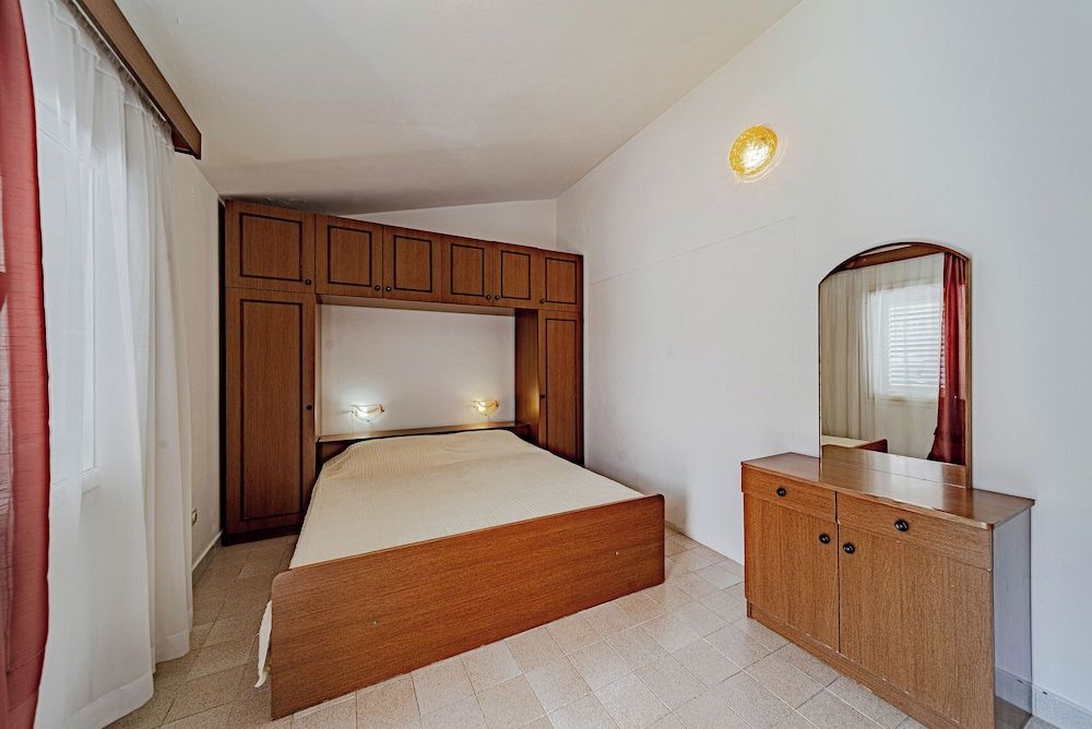Apartments Vesna 3 estrellas en Brna