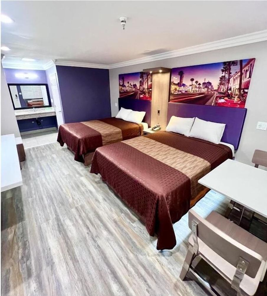 Paradise Inn 3