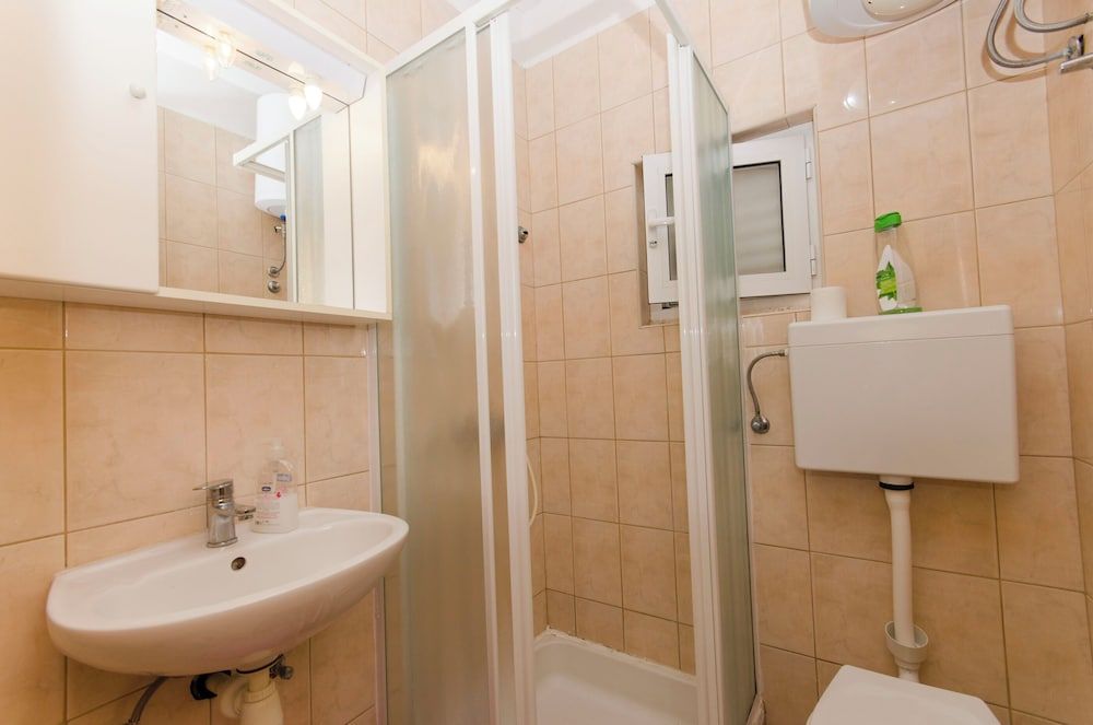 Apartments and Rooms Nike 3 estrellas en Sobra