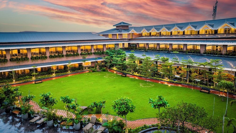 Mayfair Oasis Resort & Convention 5 estrellas en Jhārsuguda