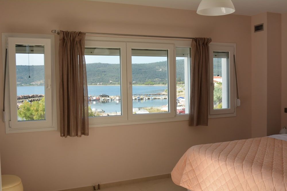 Palaiologou Panorama Apartments 3