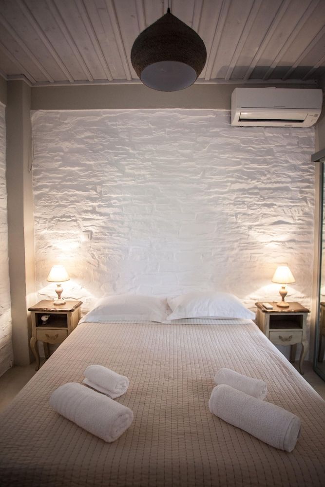 Porto Koundouros Beach and Villas 2