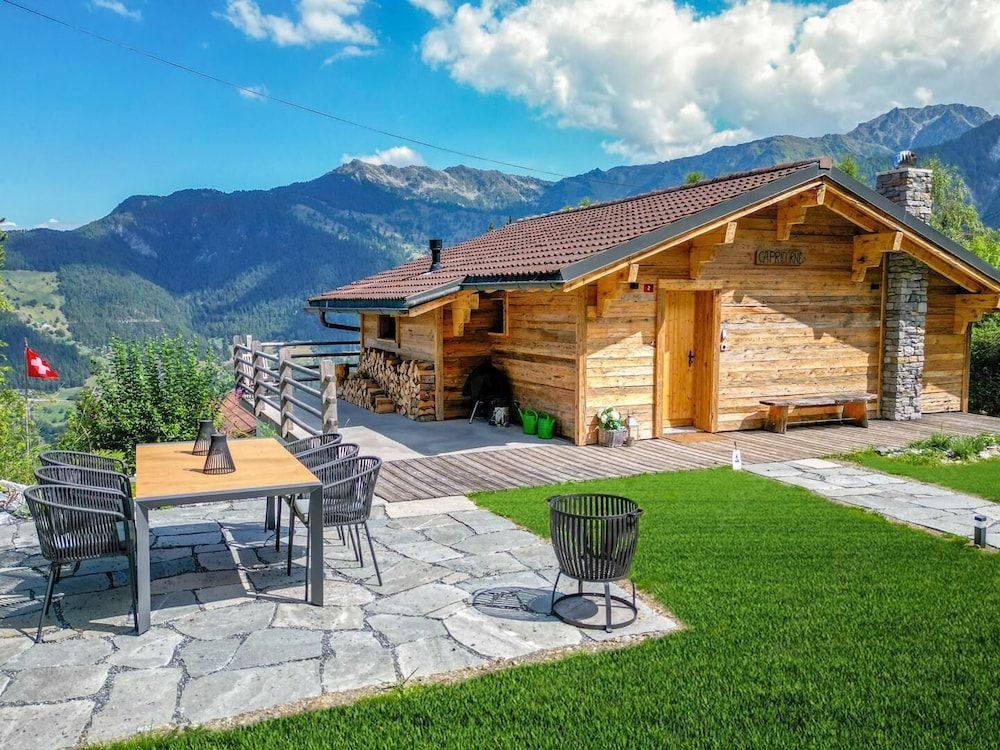 Chalet Capricorne Alpine Chique Sauna -1 estrellas en Riddes