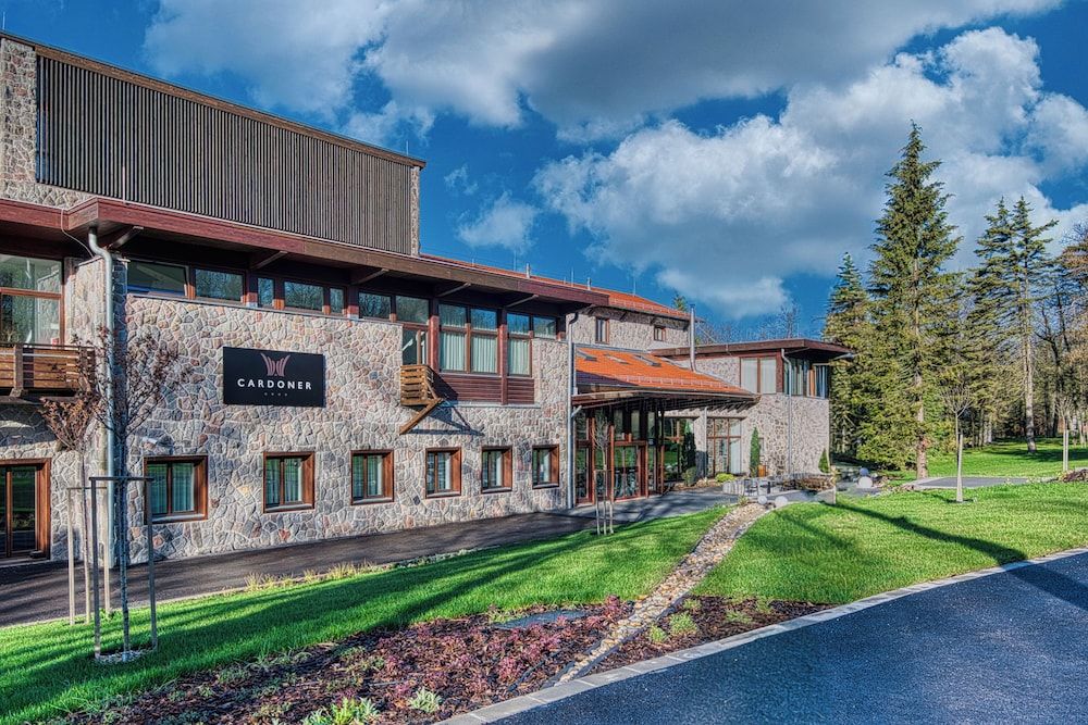 Cardoner Hotel and Conference Centre 4 estrellas en Dobogókő