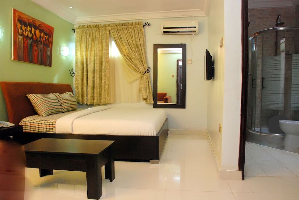 BEN AUTO guest house 3 estrellas en Lagos