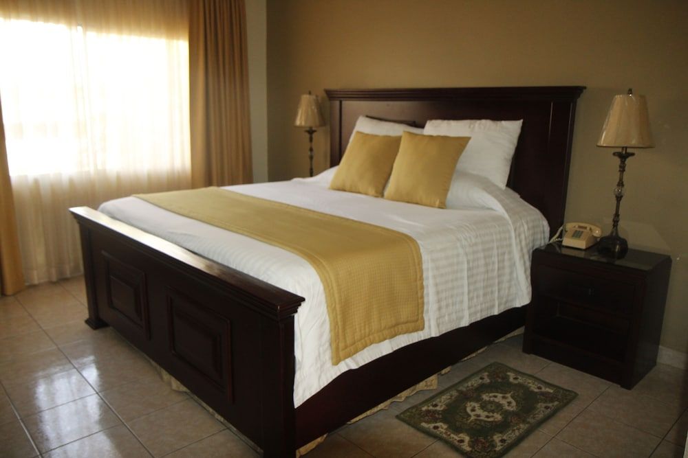 La Quinta Hotel 3