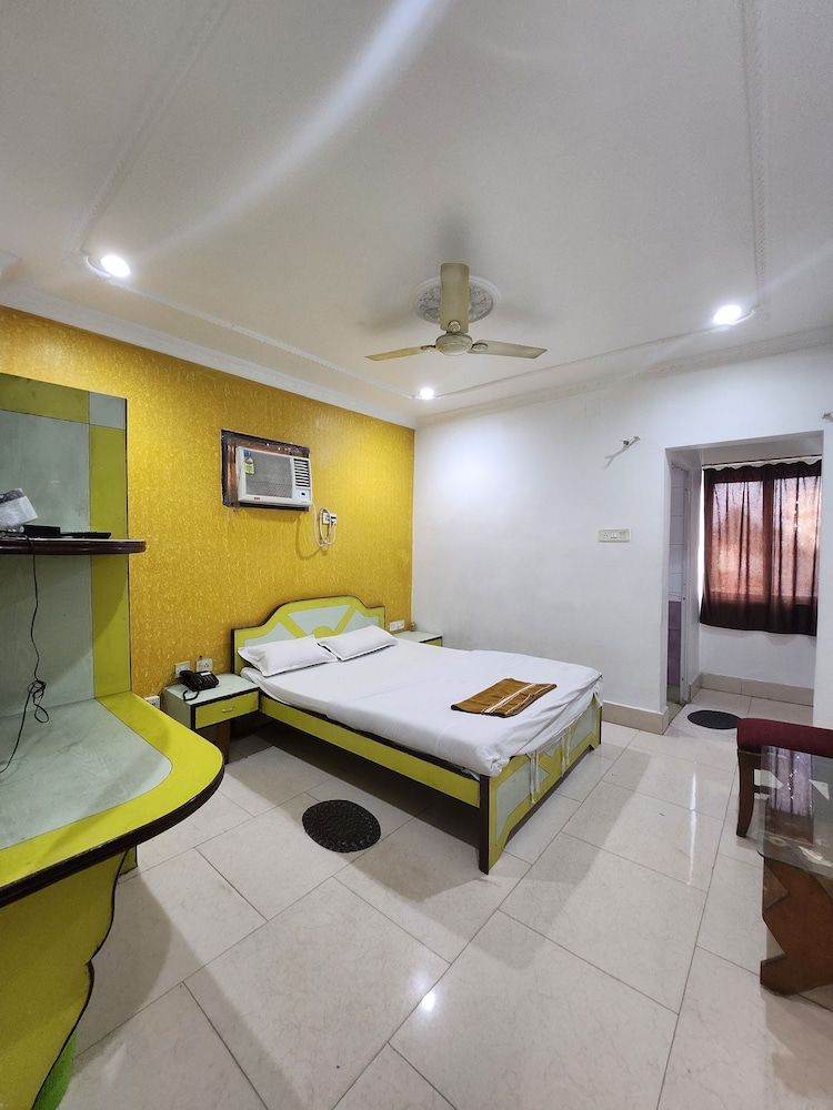 Hotel Priyanka International 3