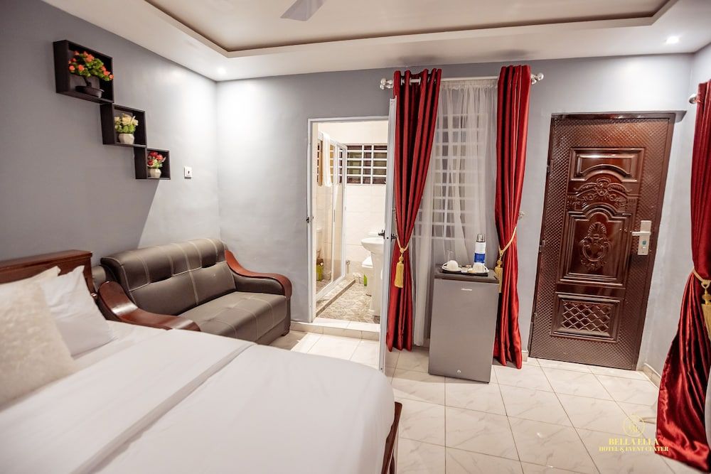 Bella Ella Hotel -1 estrellas en Kasoa